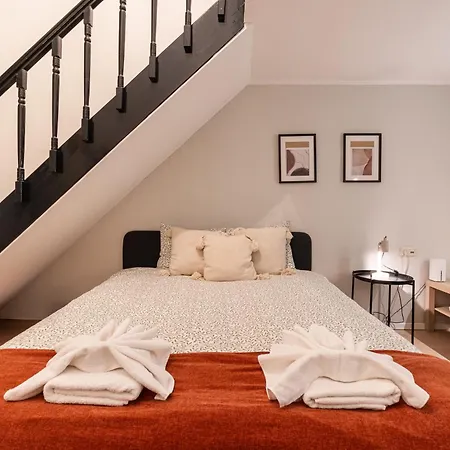 Spacious Loft In The Heart Of Apartmán *